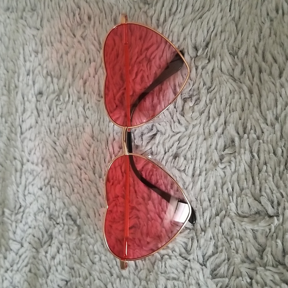 Pink Heart Shaped Metal Frame Sunglasses